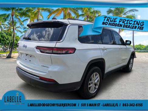 Used 2023 Jeep Grand Cherokee L Laredo AWD/4WD image 3