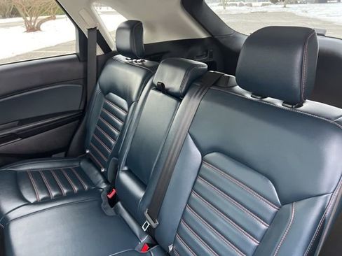 Certified 2022 Ford Edge SEL w/ Sport Appearance Package image 24