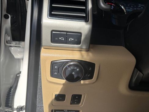 Used 2019 Ford F350 Lariat w/ Lariat Ultimate Package image 14