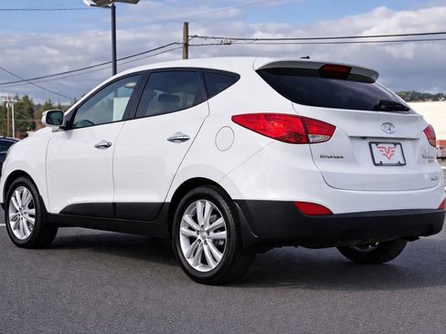 Used 2010 Hyundai Tucson Limited w/ Premium Pkg 4 AWD/4WD image 6