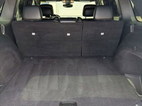 Used 2019 Jeep Grand Cherokee Altitude AWD/4WD image 9