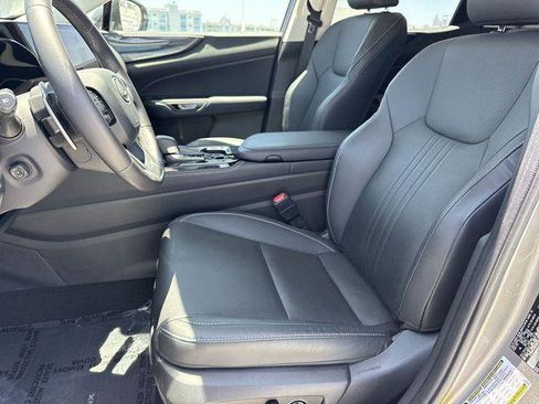 Certified 2024 Lexus NX 250 FWD w/ Towing Package (2000 Lbs) image 11