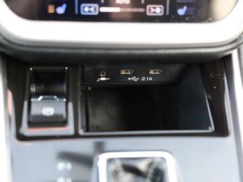 Certified 2022 Subaru Outback Limited image 45