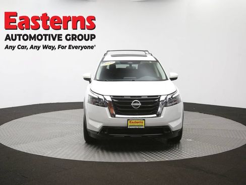 Used 2024 Nissan Pathfinder SV w/ SV Premium Package AWD/4WD image 57