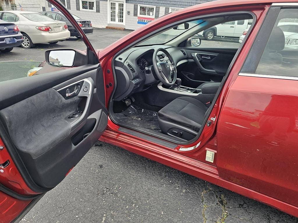 Used 2014 Nissan Altima 2.5 S FWD image 5
