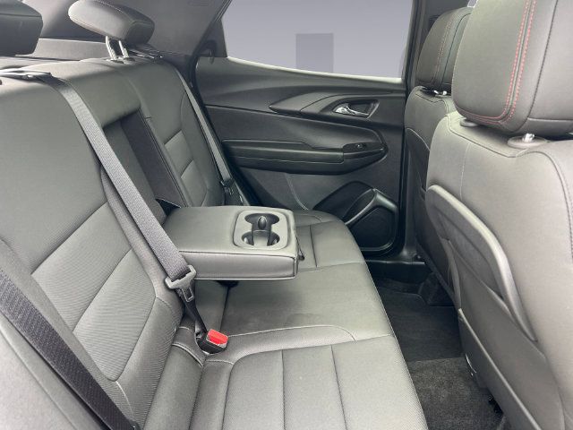 Used 2024 Chevrolet TrailBlazer RS w/ Convenience Package AWD/4WD image 18