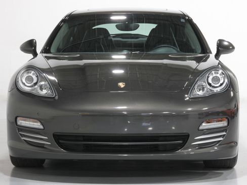 Used 2011 Porsche Panamera image 25