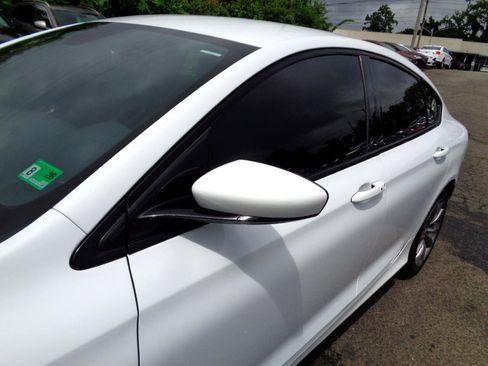 Used 2015 Chrysler 200 S image 11