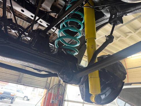 Used 2001 Toyota Land Cruiser image 84