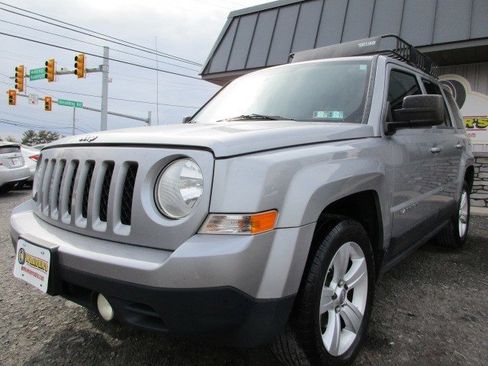 Used 2015 Jeep Patriot Latitude image 4
