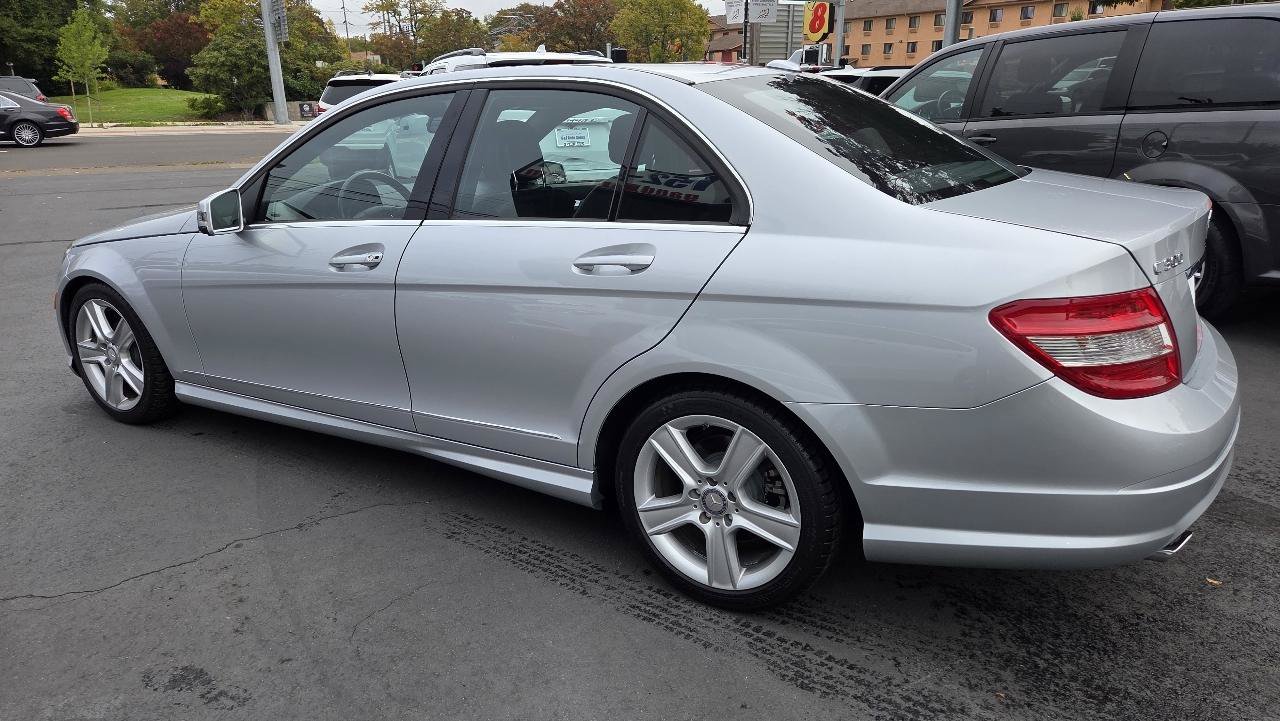 Used 2011 Mercedes-Benz C 300 4MATIC Sedan image 12