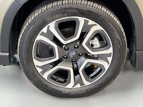 Used 2023 Subaru Ascent Touring image 34