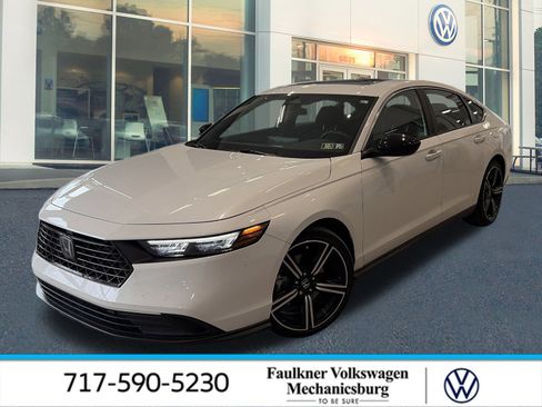 Used 2023 Honda Accord Sport image 1