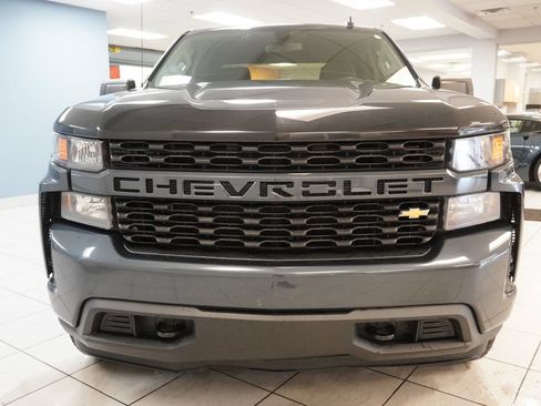 Used 2020 Chevrolet Silverado 1500 Custom w/ Custom Value Package AWD/4WD image 14