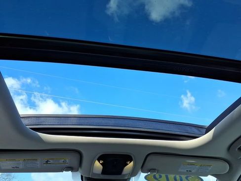 Used 2019 INFINITI QX50 Luxe w/ Navigation Package image 5