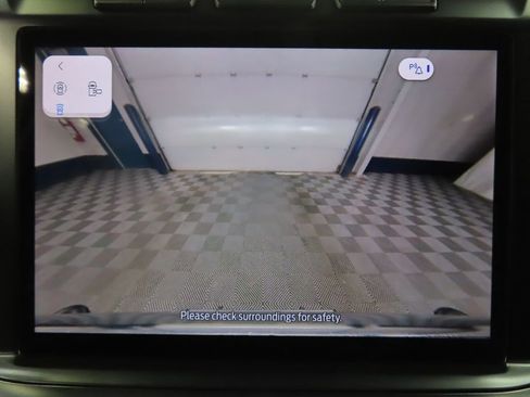 Used 2024 Ford F350 Lariat image 23