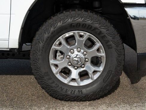 Used 2022 RAM 2500 Laramie AWD/4WD image 11