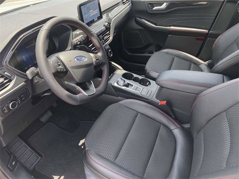 New 2025 Ford Escape ST-Line w/ Equipment Group 301A image 9