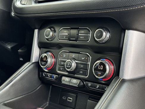 Used 2022 GMC Yukon SLT image 35