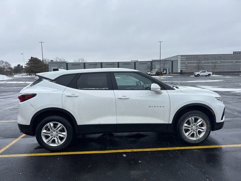 Used 2021 Chevrolet Blazer LT image 3