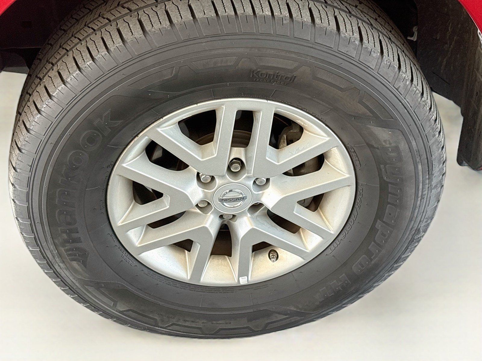 Used 2016 Nissan Frontier SV RWD image 18