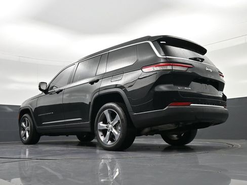 Used 2021 Jeep Grand Cherokee L Limited AWD/4WD image 23
