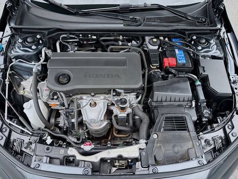 Used 2025 Honda Civic Sport image 12