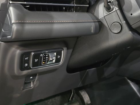 New 2026 Lincoln Nautilus Premier w/ Equipment Group 102A image 17