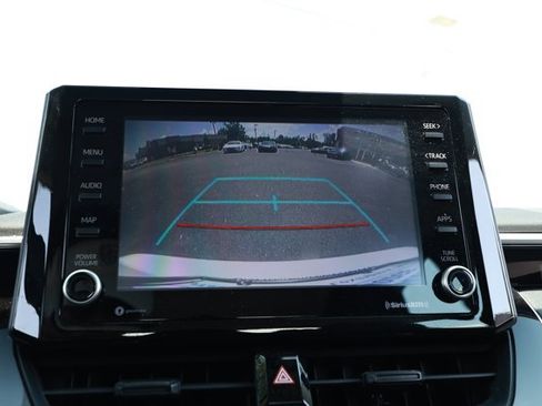 Used 2022 Toyota Corolla LE FWD image 17