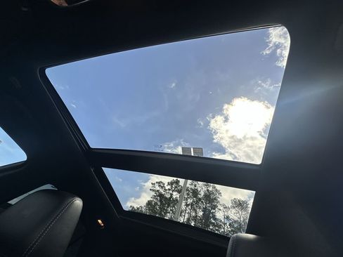 Used 2022 Chrysler 300 S RWD image 21