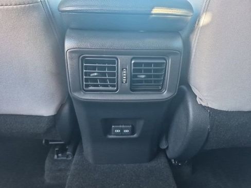 Used 2022 Toyota RAV4 XLE image 25