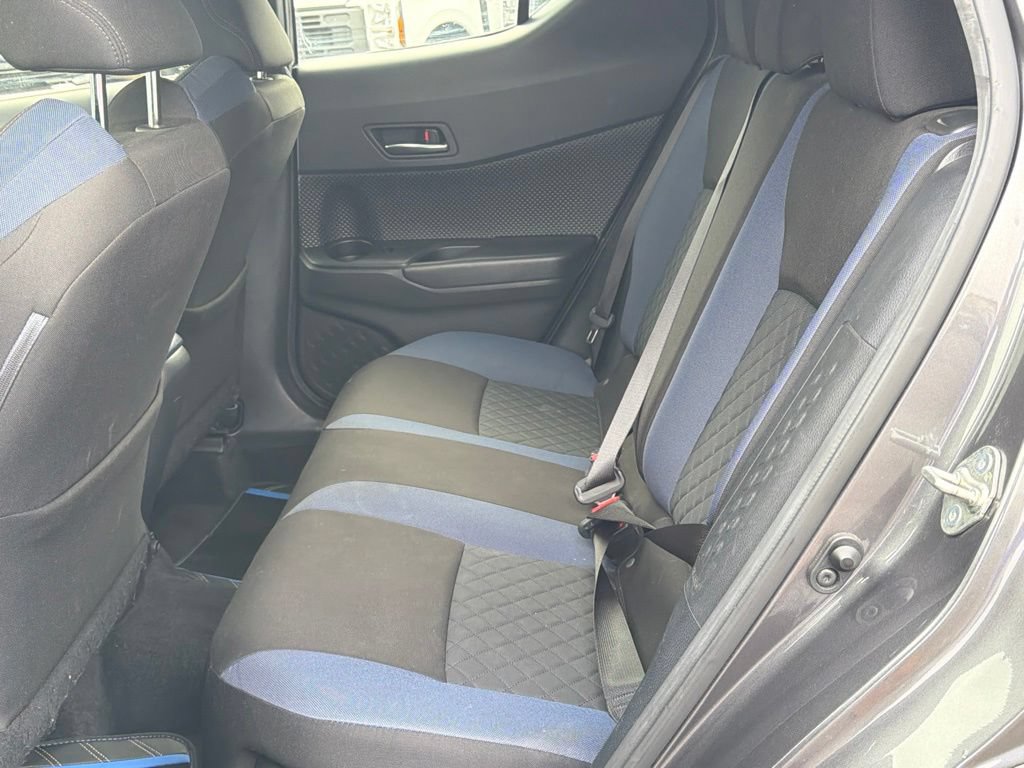 Used 2021 Toyota C-HR XLE FWD image 18