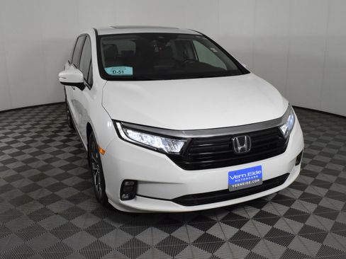 Used 2023 Honda Odyssey EX-L image 3