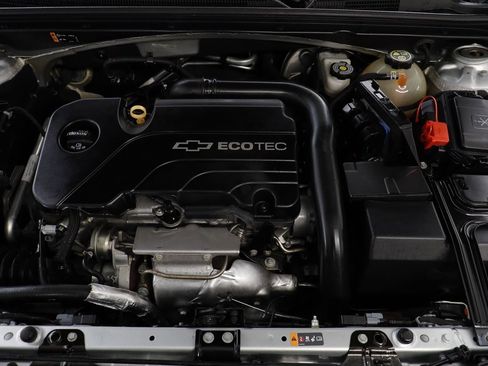 Used 2016 Chevrolet Malibu LT image 22