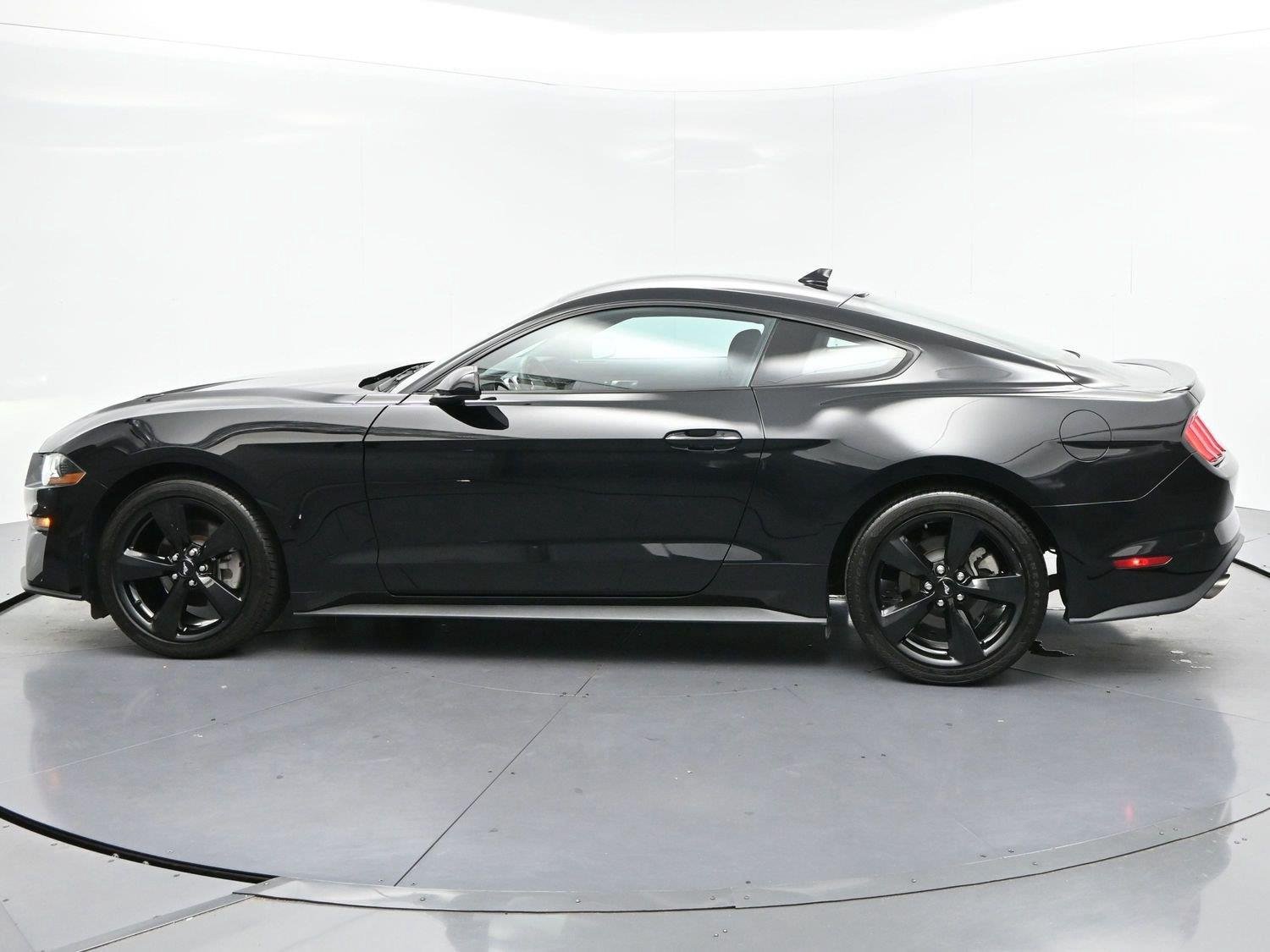 Used 2022 Ford Mustang Coupe w/ Equipment Group 101A RWD image 5