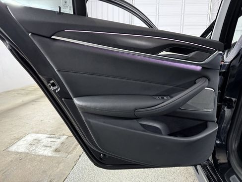 Used 2023 BMW 540i xDrive w/ M Sport Package image 24