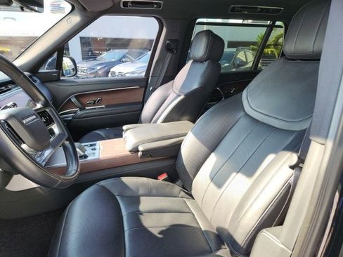 Used 2023 Land Rover Range Rover Long Wheelbase SE image 20