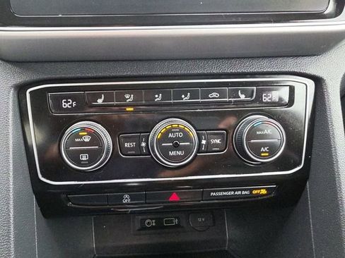 Used 2018 Volkswagen Atlas SEL FWD image 32