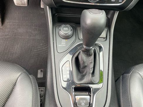 Used 2021 Jeep Cherokee Limited AWD/4WD image 12