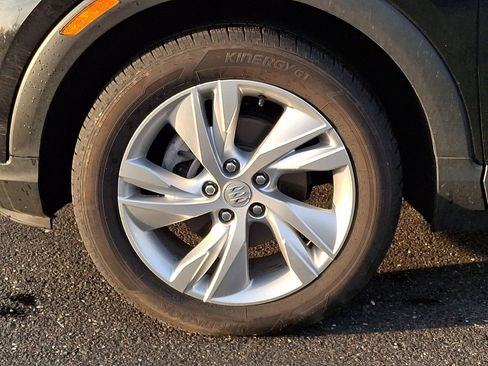 Certified 2024 Buick Encore GX Preferred FWD image 9