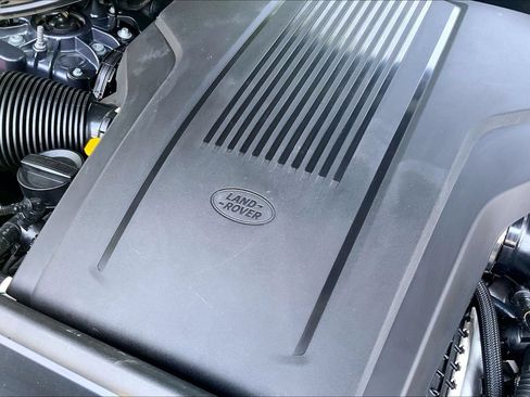 Certified 2025 Land Rover Range Rover SE AWD/4WD image 32