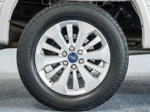 Used 2015 Ford F150 Lariat w/ Equipment Group 501A Mid image 19