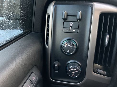 Used 2019 GMC Sierra 2500 Denali w/ Duramax Plus Package AWD/4WD image 16
