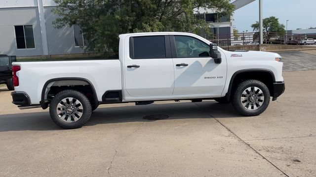 New 2026 Chevrolet Silverado 2500 Custom w/ Custom Value Package AWD/4WD image 9