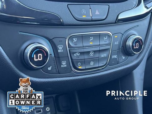 Used 2022 Chevrolet Equinox RS w/ Infotainment Package image 25