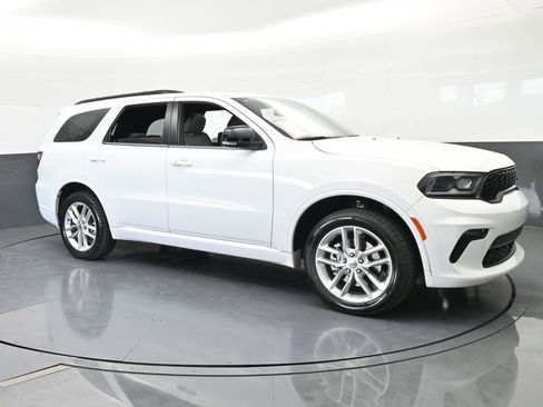 Used 2023 Dodge Durango GT image 8