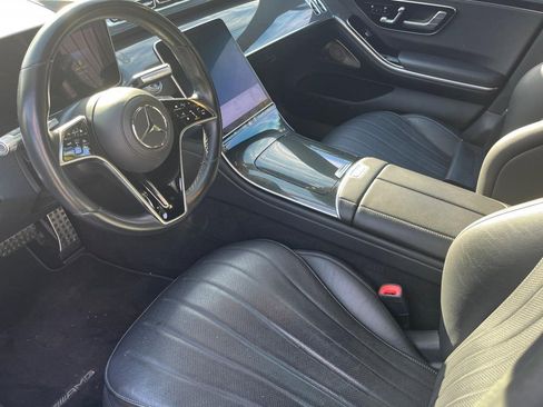 Used 2022 Mercedes-Benz S 500 4MATIC image 3