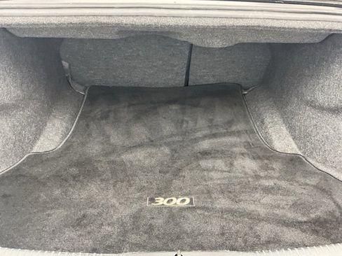 Used 2016 Chrysler 300 C image 22
