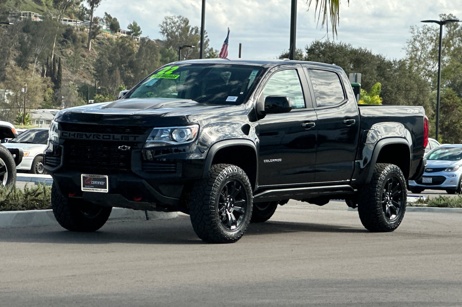Used 2022 Chevrolet Colorado ZR2 w/ ZR2 Midnight Special Edition AWD/4WD image 8