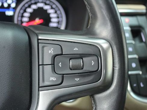Used 2021 Chevrolet Tahoe Premier AWD/4WD image 16